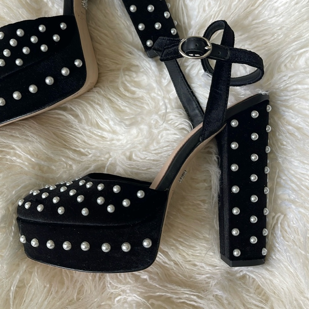 Antonio Melani x Born on Fifth Emily Velvet Pearl Detail Dress Platform Pumps - Picture 4 of 10